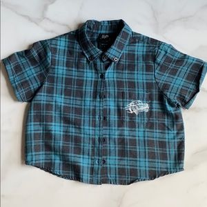 Whomping willow crop button down